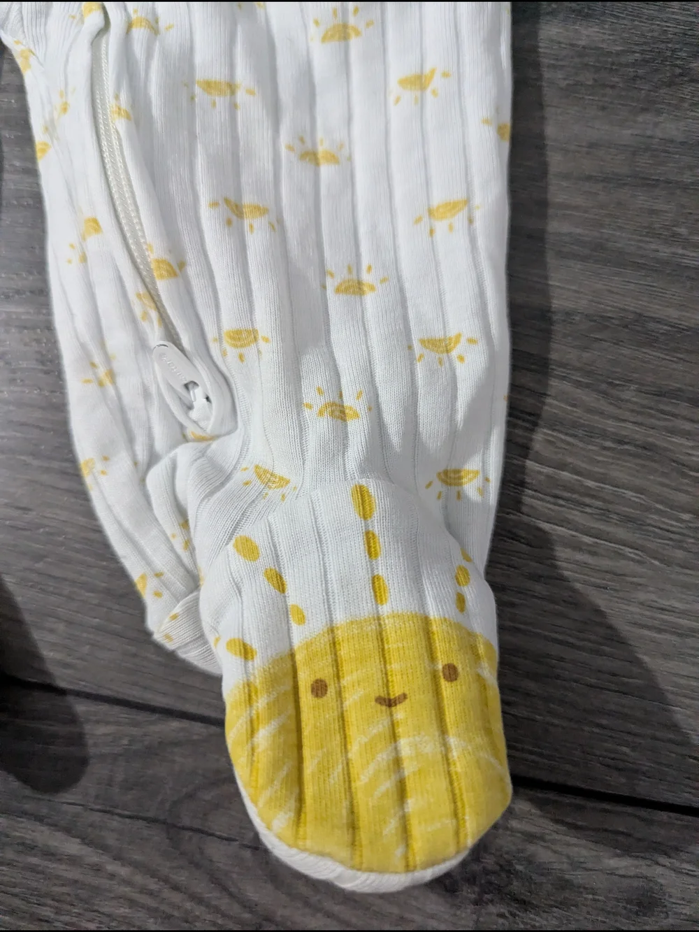 Set of 5 Mixed Carter's Pastel Baby Zipper Sleepers - Size 6 Months